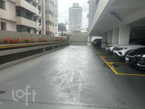 Image 26 - 849702