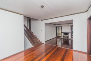 Image 10 - 849757