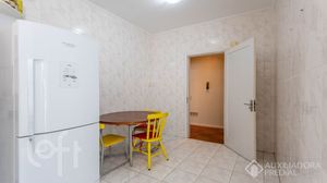 Image 11 - 849829