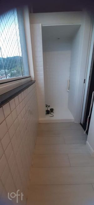 Image 7 - 849842