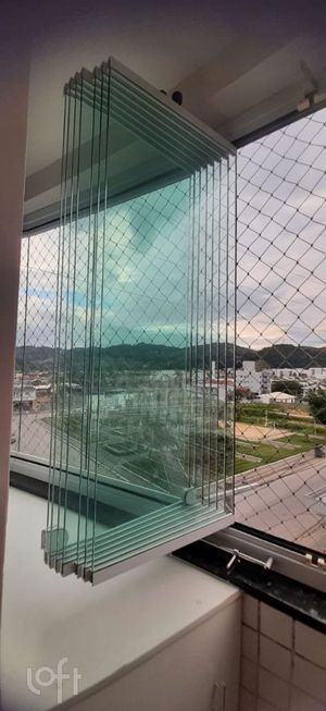 Image 10 - 849842