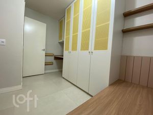 Image 21 - 849860