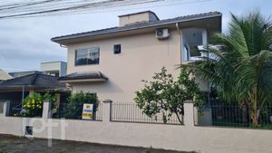 Image 4 - 849874