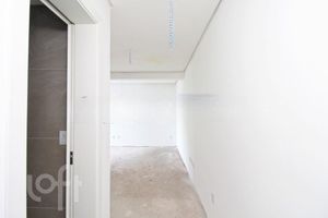 Image 11 - 849925