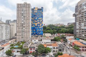 Image 17 - 849930