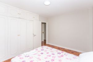 Image 18 - 849930