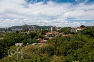 Image 9 - 849931