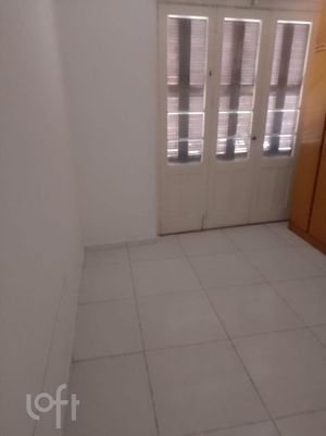 Image 8 - 849936