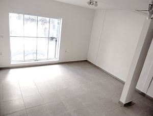 Image 4 - 849945