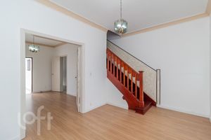 Image 44 - 849976