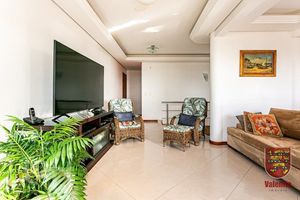 Image 17 - 849981