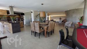 Image 21 - 849989