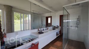 Image 26 - 849989