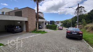 Image 34 - 849989