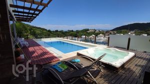Image 9 - 849989