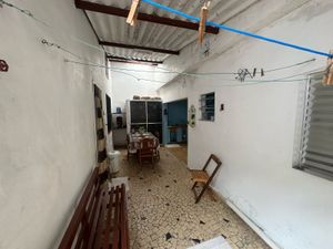 Image 5 - 849993