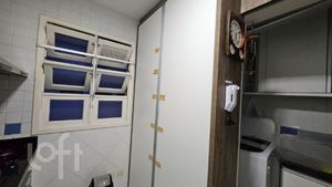 Image 8 - 849994