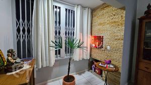 Image 18 - 849994