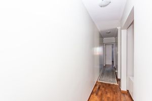 Image 36 - 850062