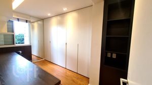 Image 8 - 850135