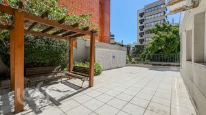 Image 27 - 850156