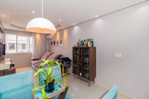 Image 1 - 850187