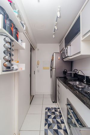 Image 21 - 850187