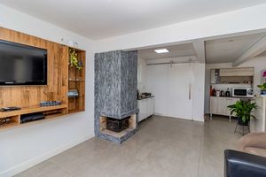 Image 4 - 850188