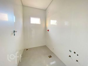 Image 7 - 850378