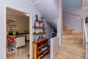 Image 4 - 850594