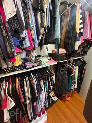 Image 19 - 850913