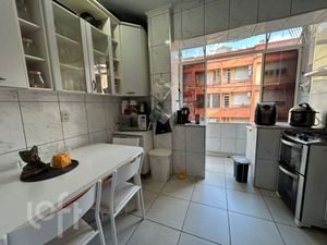 Image 8 - 850913