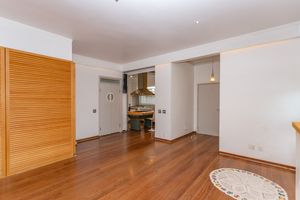 Image 7 - 850920