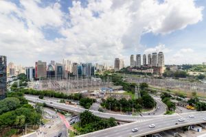 Image 6 - 850948