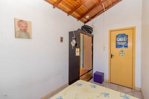 Image 33 - 850958