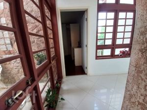 Image 8 - 850976