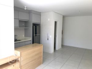 Image 9 - 850990