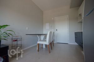 Image 4 - 851021