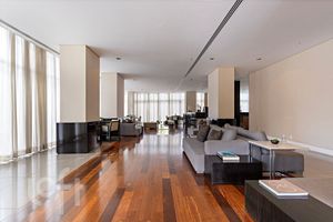 Image 19 - 851029