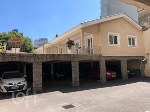 Image 19 - 851034