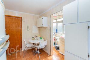 Image 35 - 851060