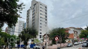 Image 7 - 851071