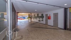 Image 19 - 851084