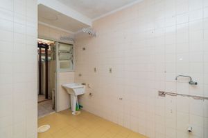 Image 11 - 851089