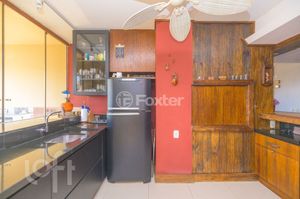 Image 10 - 851113