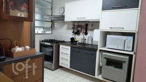 Image 3 - 851164
