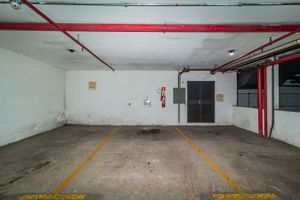 Image 83 - 851199
