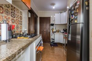 Image 11 - 851202