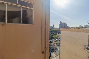 Image 11 - 851231