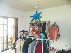 Image 9 - 851241